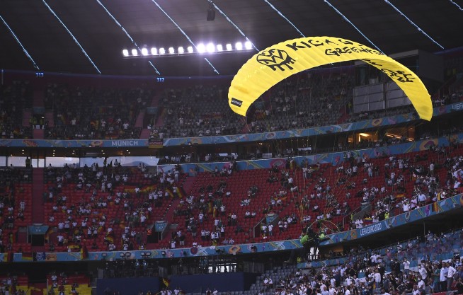 People hurt by parachuting protestor at Euro 2020 game