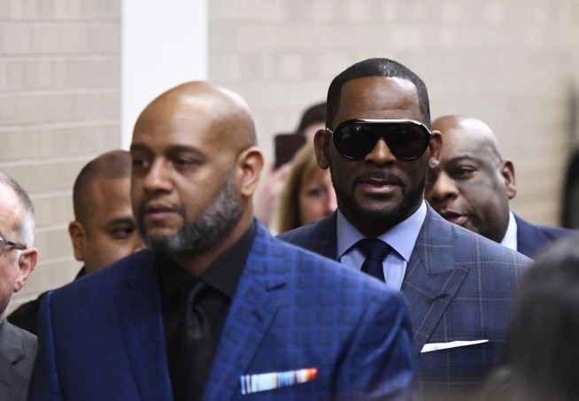 R. Kelly taken back into custody after child-support hearing