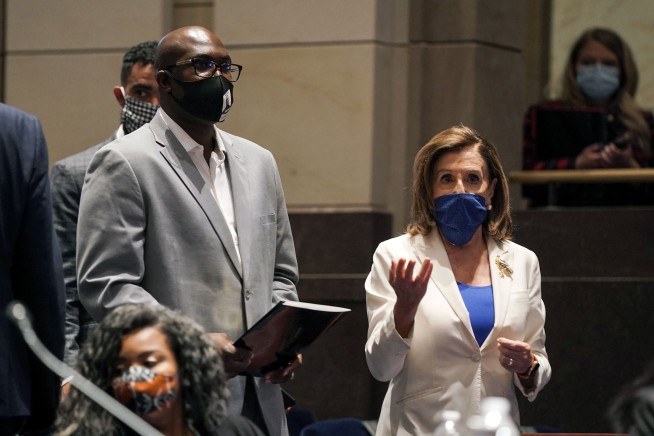 Senate panel OKs removing Confederate names from bases