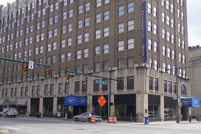 Indianapolis man arrested in shooting of 3 Dutch soldiers