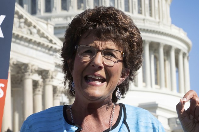 Indiana Rep. Walorski killed in car crash, her office says