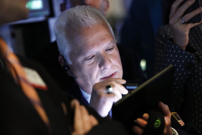 Markets Right Now: Stocks end holiday-shortened week higher