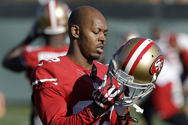 10 ex-NFL players charged with defrauding healthcare program