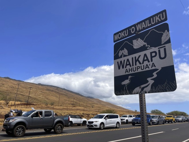 In deadly Maui wildfires, communication failed. Chaos overtook Lahaina along with the flames