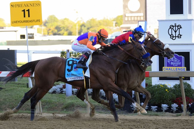 Winning filly: Swiss Skydiver beats Authentic in Preakness
