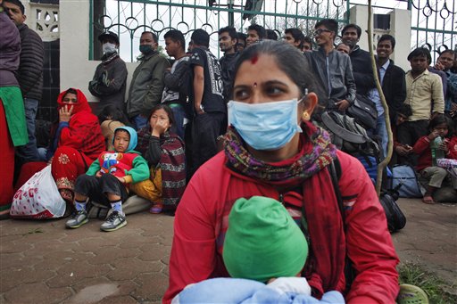 Nepal quake toll tops 5,000 as aid reaches epicenter area