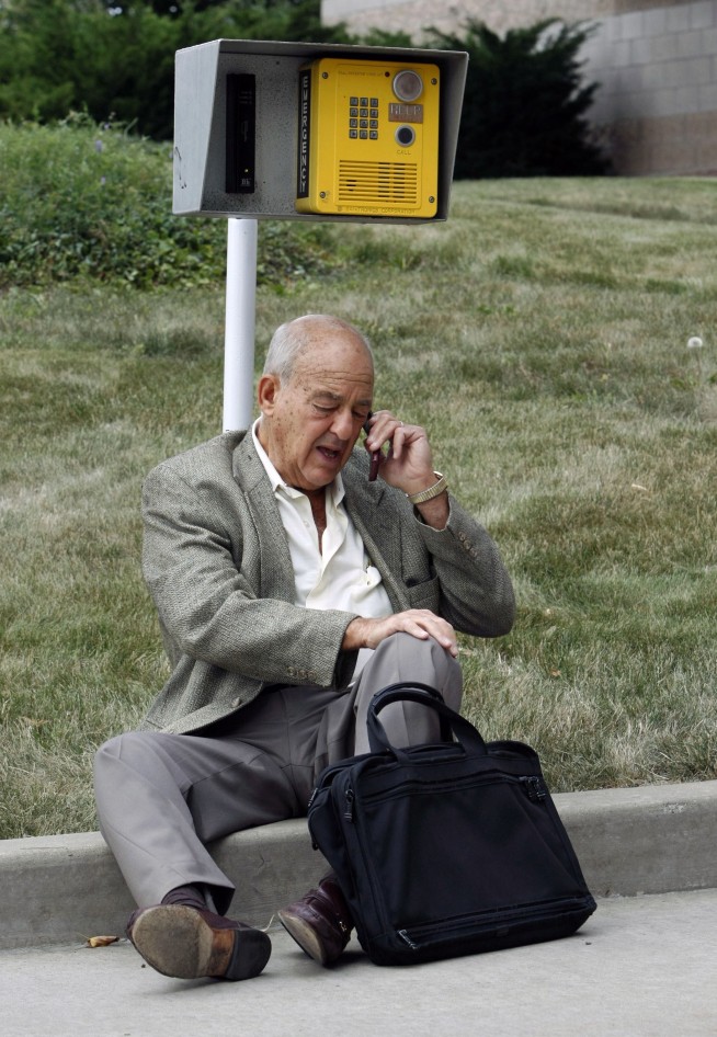 Dr. Cyril Wecht, celebrity pathologist who argued more than 1 shooter killed JFK, dies at 93
