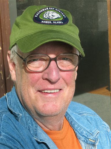 'Fatal Vision' author Joe McGinniss dies at age 71