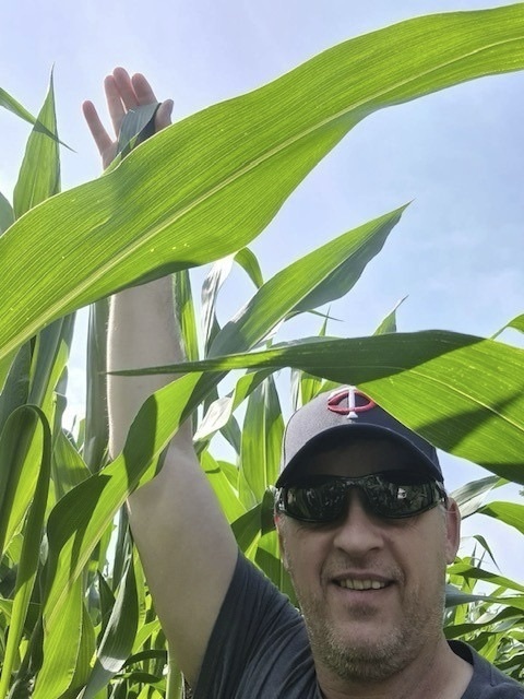 As Russia tensions boil, US farmer remains jailed in Ukraine