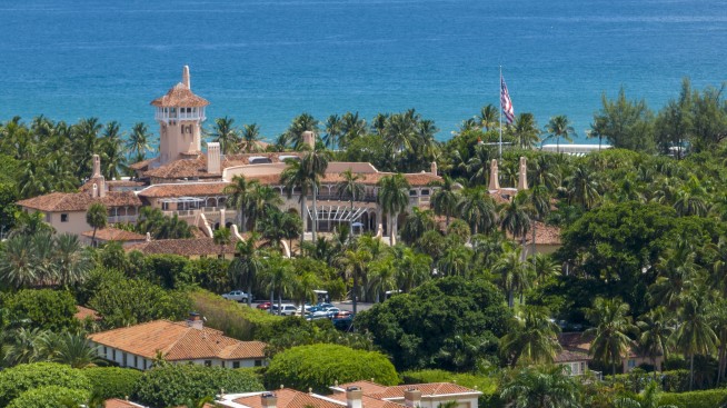 Trump documents probe: Judge appears open to special master