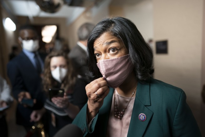 Bucking Manchin, House puts paid leave back in budget bill