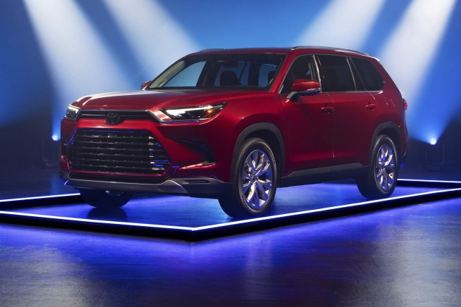 Edmunds Top Rated vehicle awards are out for 2025