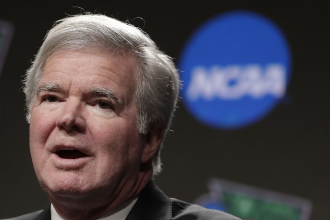 NCAA's Emmert: It is time to decentralize college sports