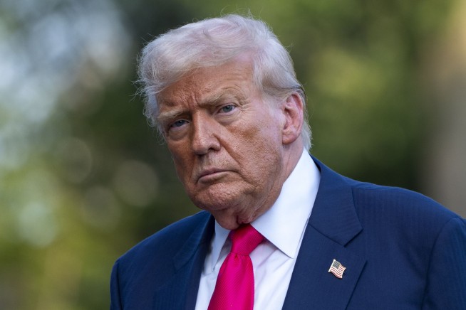 Banishing a reporter: Trump escalates battle with Wall Street Journal over Epstein story