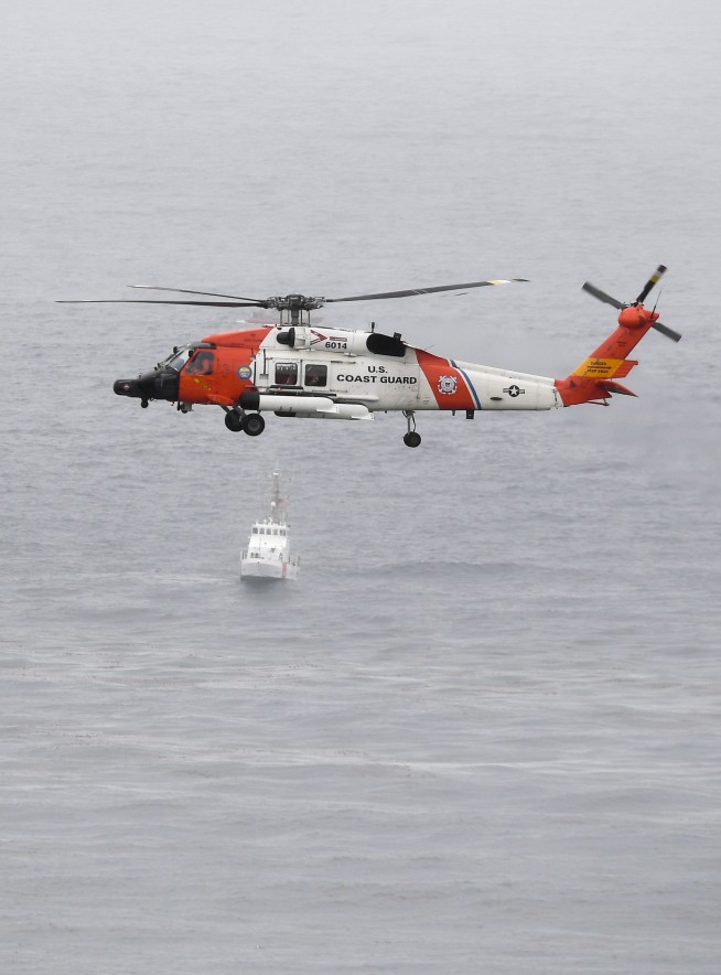 3 killed, 27 hospitalized after boat capsizes off San Diego