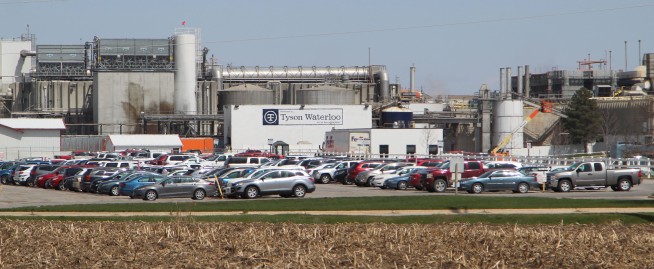 Tyson Foods idles largest pork plant as virus slams industry