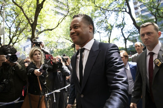 Cuba Gooding Jr. to plead not guilty to groping woman at bar