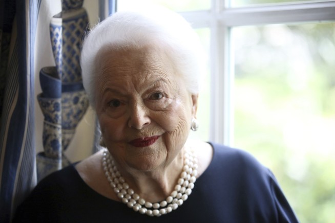 Olivia de Havilland, Oscar-winning actress, dies at 104
