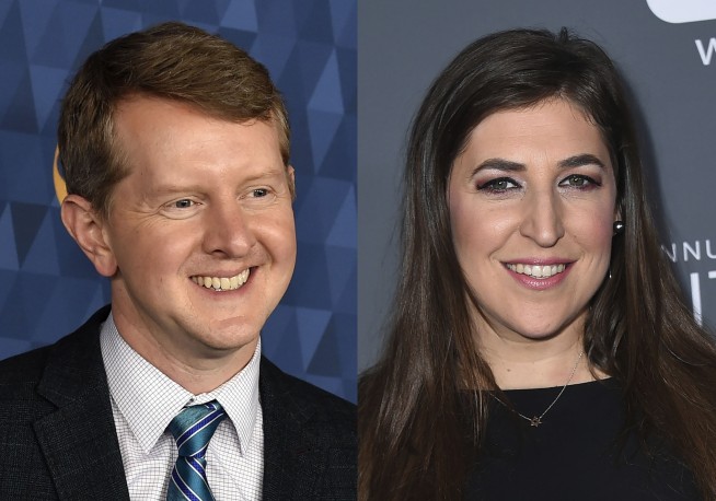 'Jeopardy!' hosts: Bialik, Ken Jennings will finish 2021