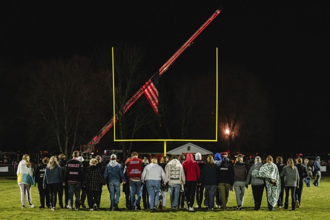 NTSB team visits scene of deadly Ohio interstate crash involving busload of high school students
