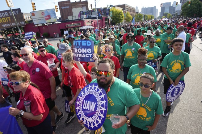 UAW's clash with Big 3 automakers shows off a more confrontational union as strike deadline looms