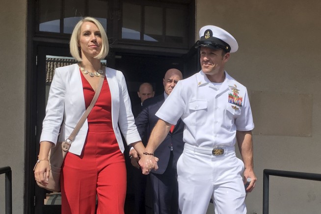 Military judge removes prosecutor from Navy SEAL murder case