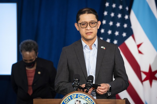 Video: Chicago boy wasn't holding gun when shot by officer