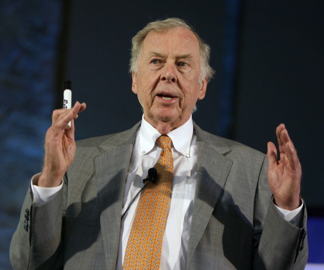 Spokesman: Oil tycoon T. Boone Pickens dies at age 91