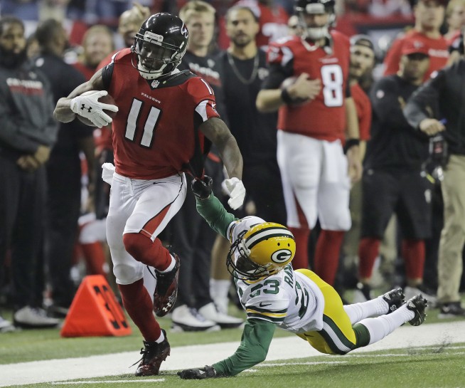The Latest: Patriots open as 3-point favorites over Falcons