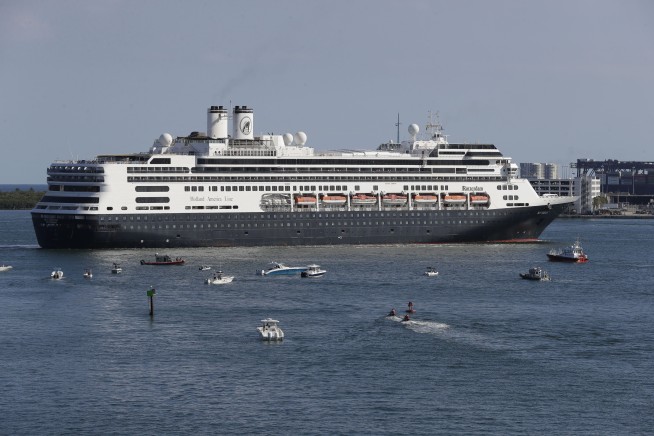 CDC extends US ban on cruise ships through September
