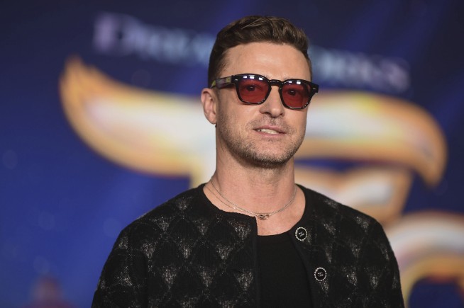 Singer Justin Timberlake charged with driving while intoxicated in the Hamptons