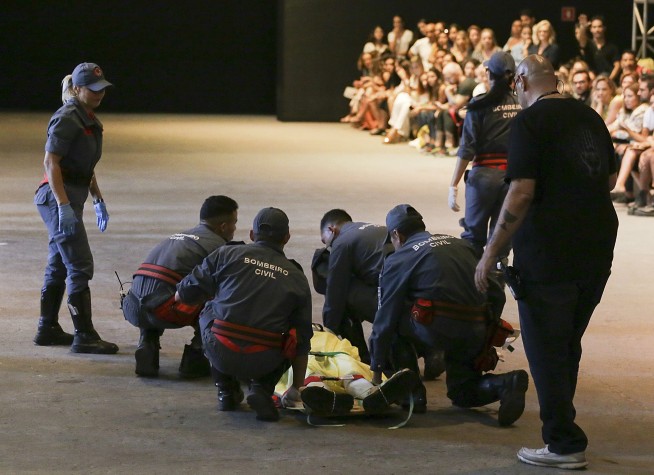 Model in Sao Paulo dies after taking ill on catwalk