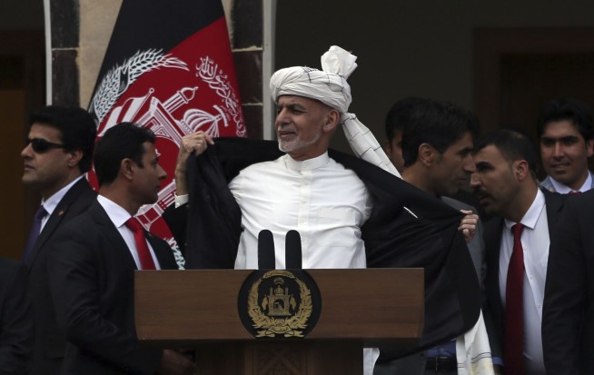 Afghans set to release 1,500 Taliban; US wants less violence