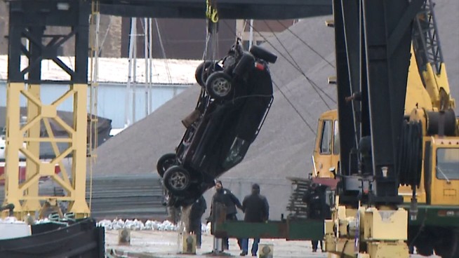 3 dead after SUV crashes into river during police chase