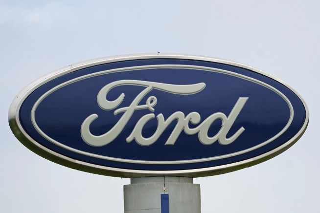 Ford cutting 3,000 white-collar jobs in bid to lower costs