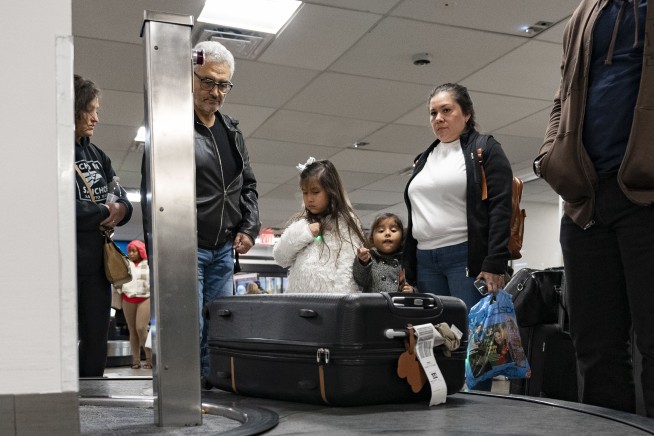 Record crowds are expected to take to the air and roads for Thanksgiving