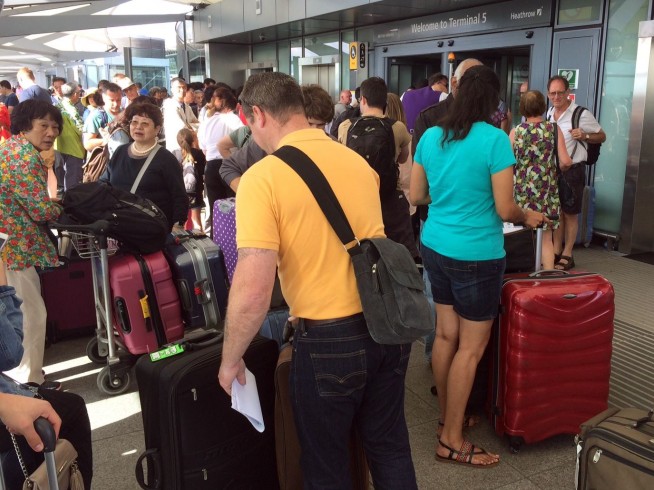 BA outage creates London travel chaos; power issue blamed