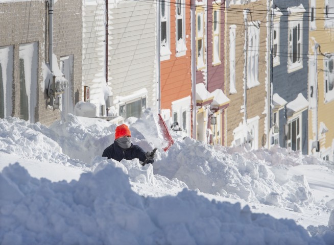 Newfoundland asks for military help after record blizzard