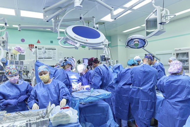 Twin boys born conjoined celebrate 1st birthday after separation surgery