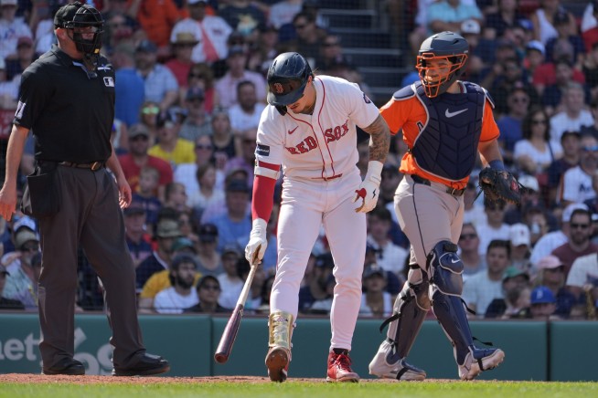 Jarren Duran suspended 2 games by Red Sox for shouting homophobic slur at fan who heckled him