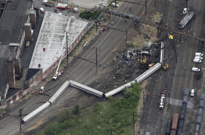 Amtrak engineer cleared in trial over deadly 2015 crash