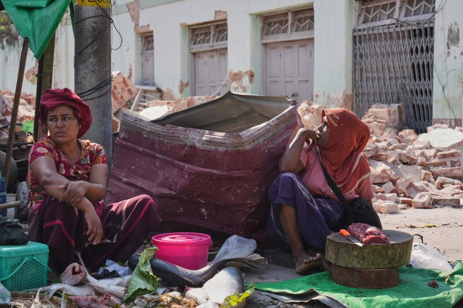 Survivors still being found from Myanmar earthquake, but hopes begin to fade as deaths exceed 2,700