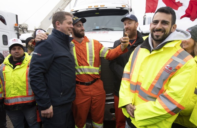 Canada votes in election that could see Trudeau lose power