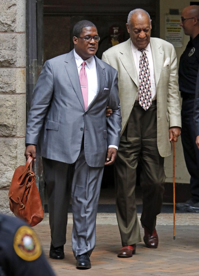 Defense raises race bias in Cosby jury selection process