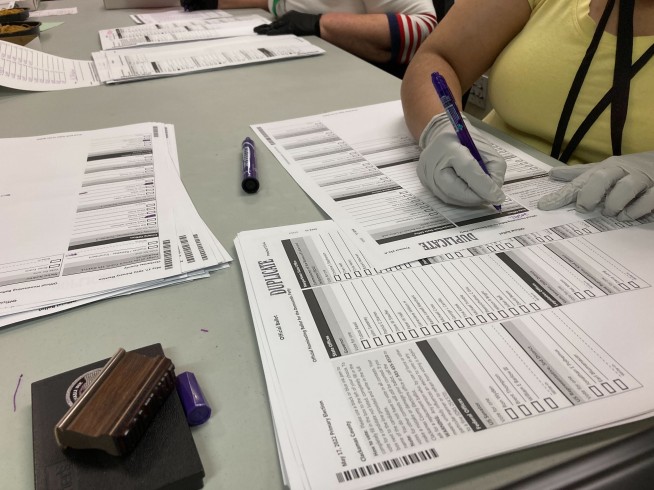 Midterm updates | Idaho Gov. Little defeats Trump-backed foe