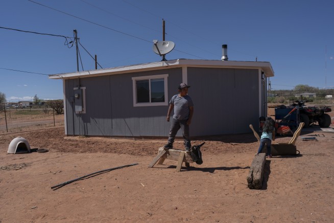 Virus rampages across vast Navajo lands, close-knit families