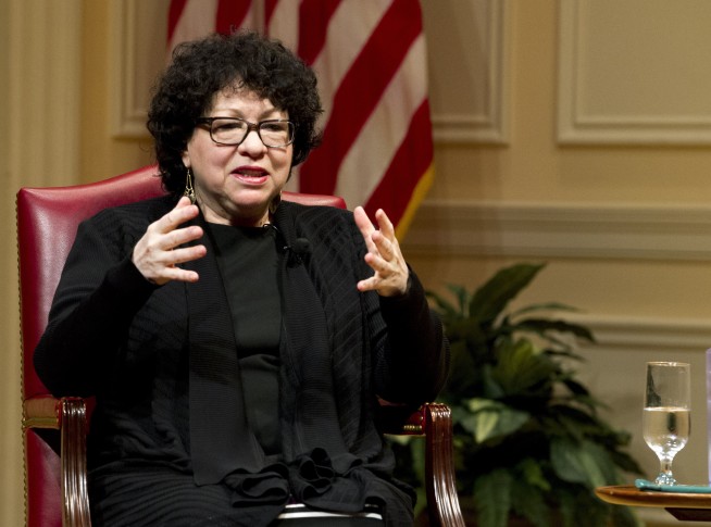 Women's Hall of Fame inducts Sotomayor, Fonda, Allred