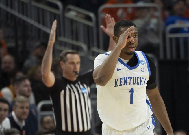 Brackets busted: No perfect March Madness brackets remain after Sunday's games