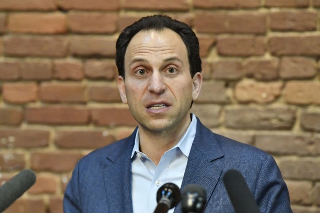 Louisville mayor candidate: Gunman aimed directly at me