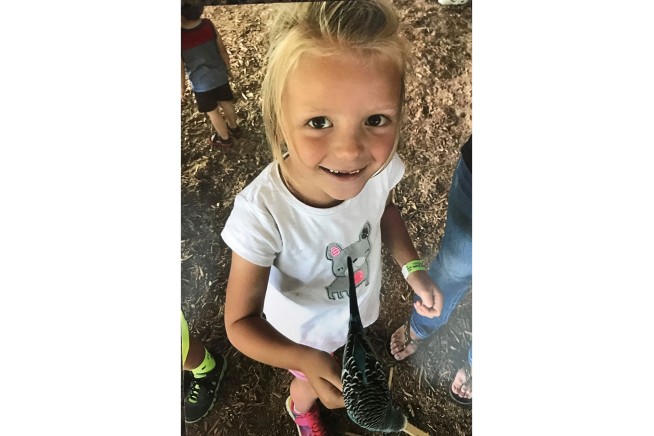 Wisconsin girl with inspirational love of dogs dies at age 8